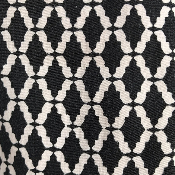 H&M black and white modern print crop pants, size 14 - Picture 3 of 11